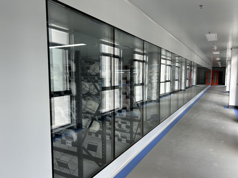 威達(dá)電子2200平方SMT10萬(wàn)級(jí)潔凈車(chē)間安裝完工交付